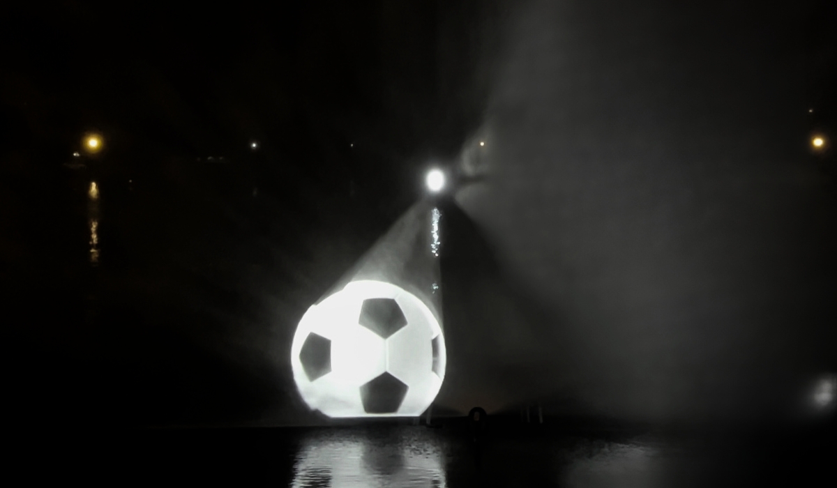 Water Screen Hologram Soccer ball (1)